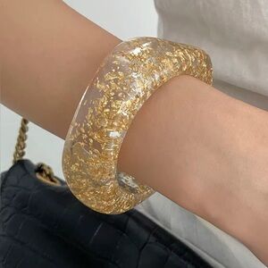 Bangle Bracelet Clear Lucite Gold N28